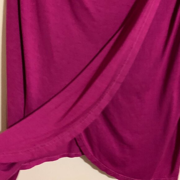 Three Dots Sleeveless V-Neck Fuchsia Tank Top Tunic Blouse. Size Small - Picture 4 of 8